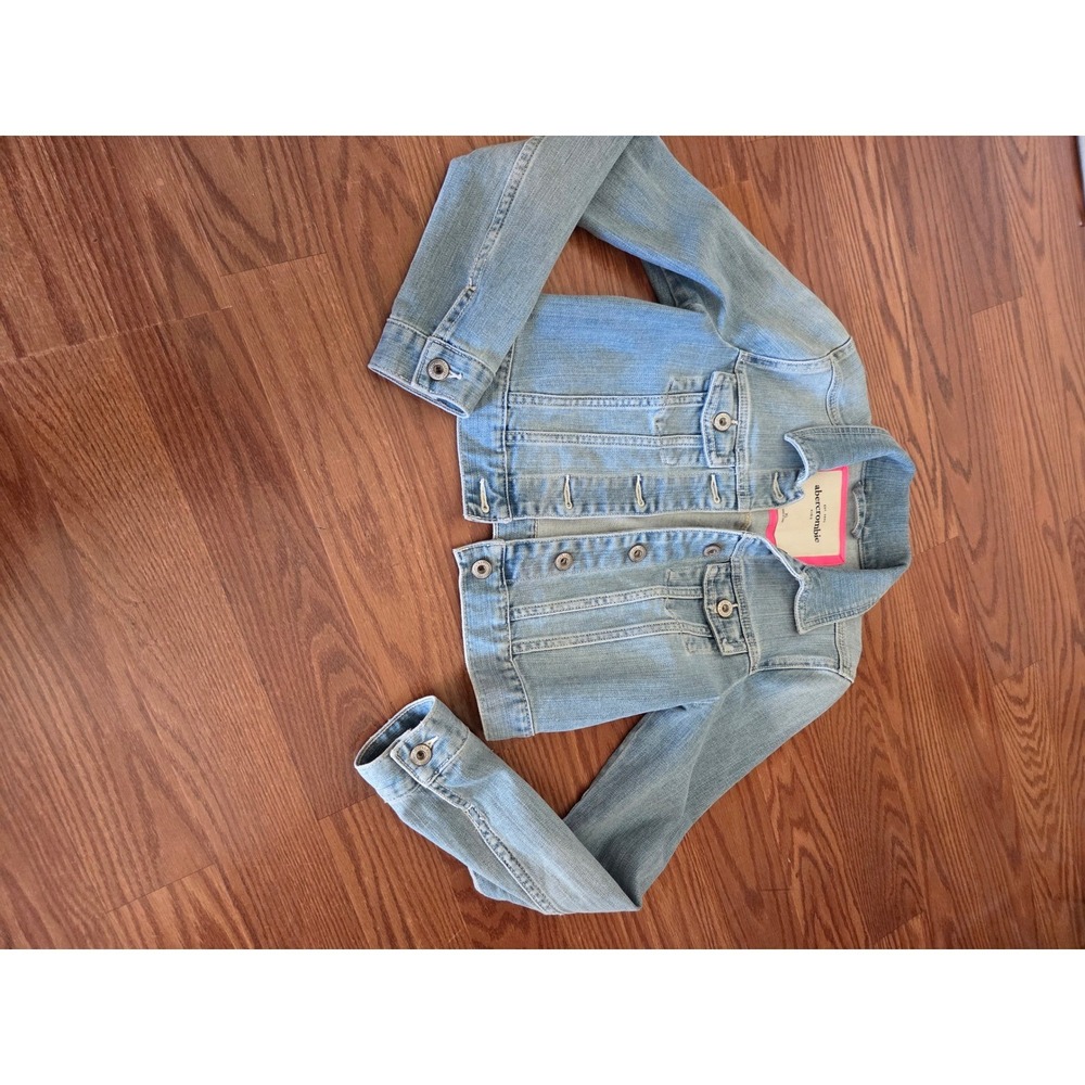 Abercrombie Kids Denim Trucker Jacket Light Wash Blue Jean Coat Size XL